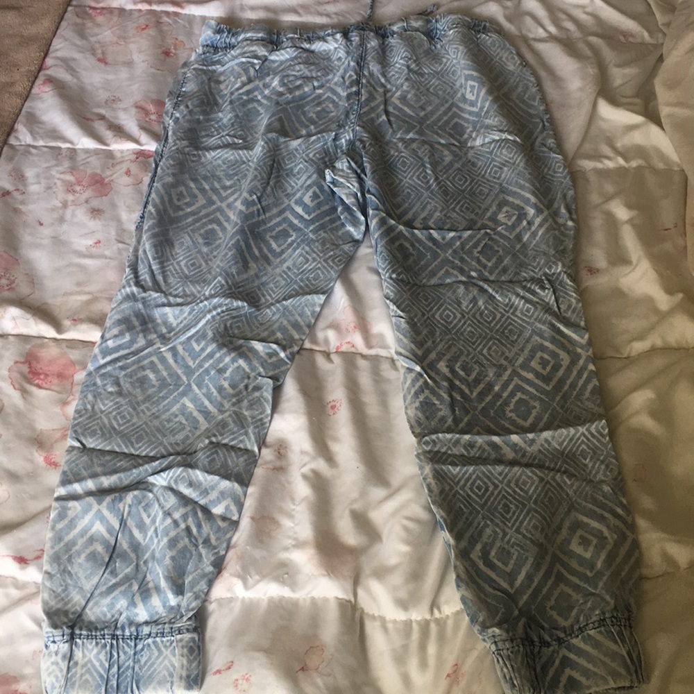 Drawstring pants - Picture 2 of 2